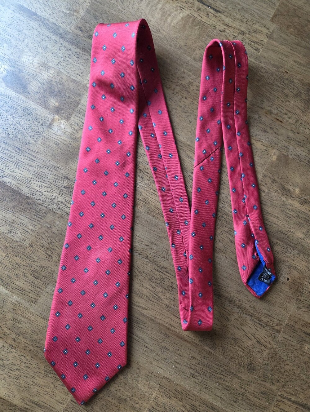 Vintage Valente Red Patterned Silk Tie - Classic Style